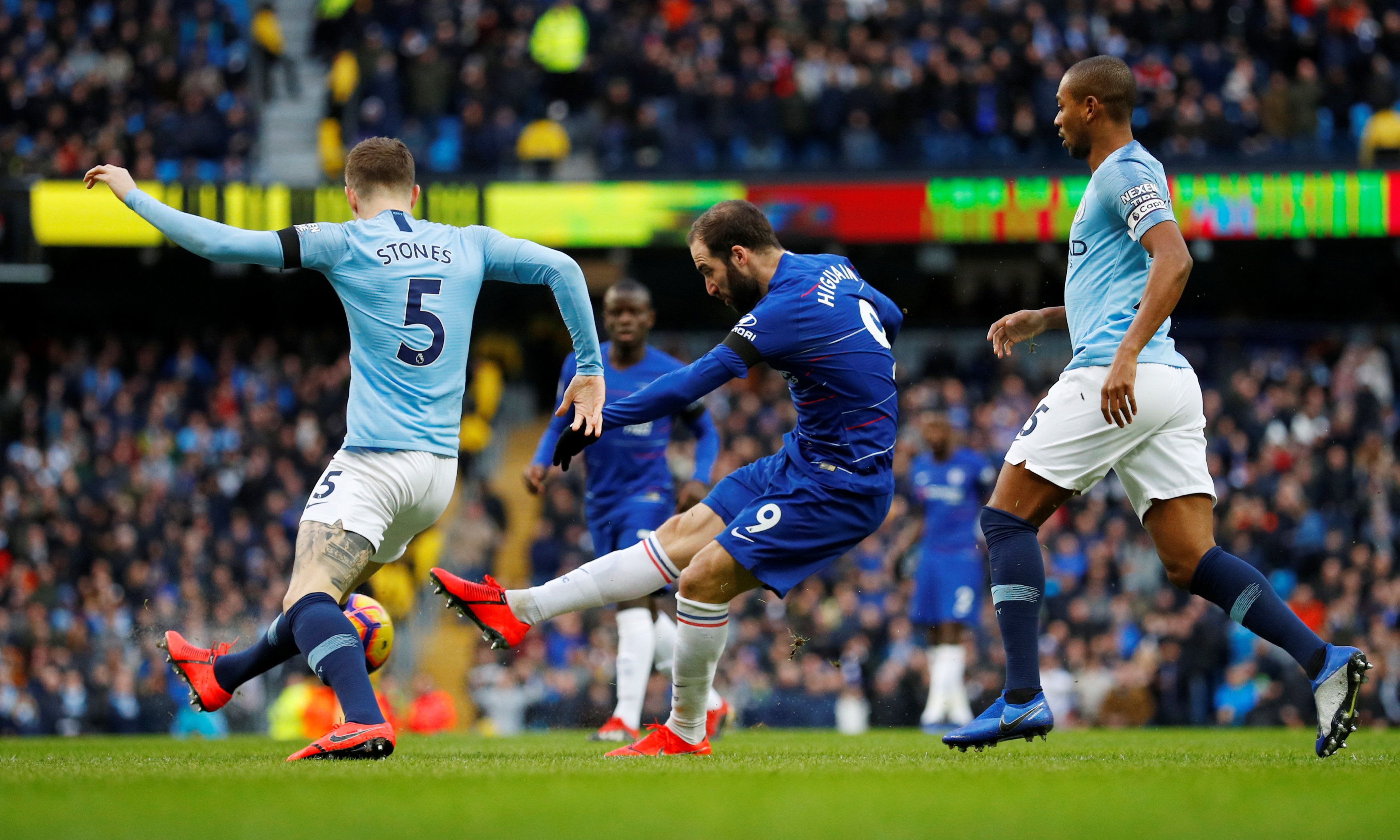 菲戈当年从 菲戈当年从