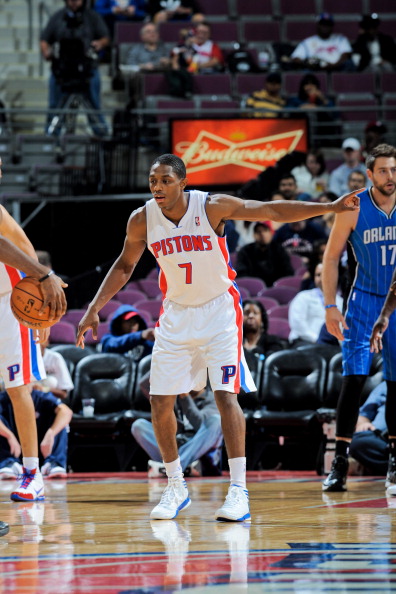 足球端以 足球端以